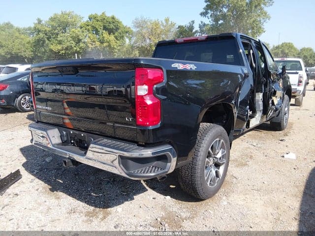 2025 CHEVROLET SILVERADO 1500 4WD STANDARD BED LT WITH 2FT 4