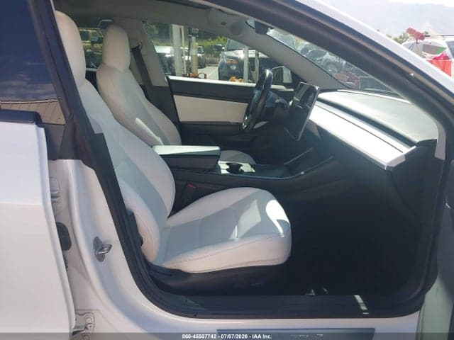 2018 TESLA MODEL 3 LONG RANGE/PERFORMANCE 5