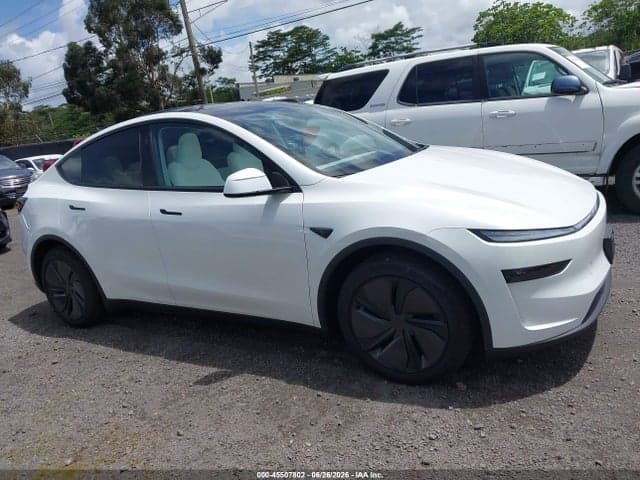2026 TESLA MODEL Y 13