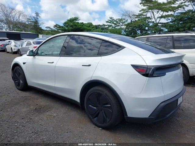 2026 TESLA MODEL Y 14