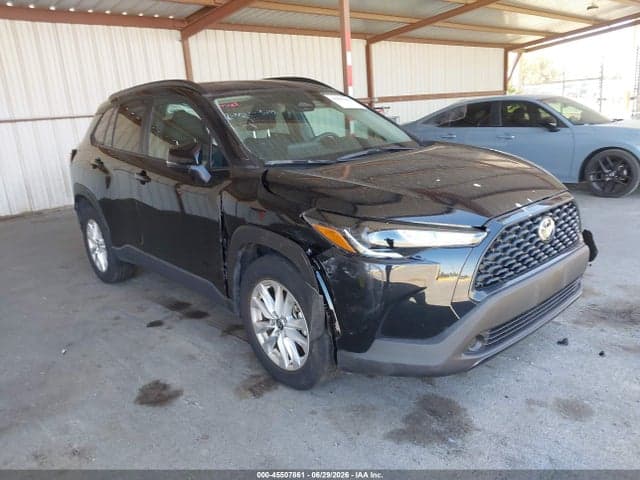 2024 TOYOTA COROLLA CROSS LE 1
