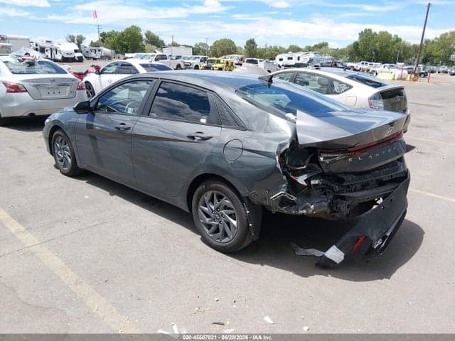 2024 HYUNDAI ELANTRA SEL 3