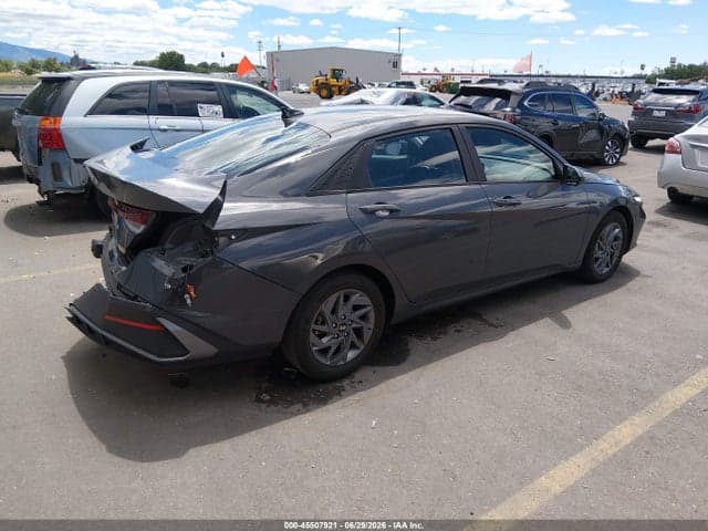 2024 HYUNDAI ELANTRA SEL 4