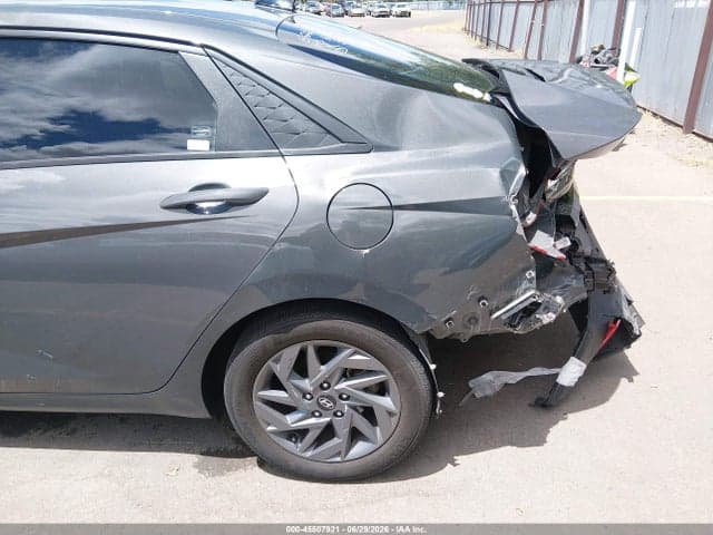 2024 HYUNDAI ELANTRA SEL 6