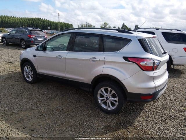 2018 FORD ESCAPE SE 4