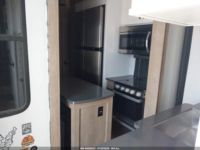 2022 KEYSTONE RV RAPTOR TOY HAULER SE 8