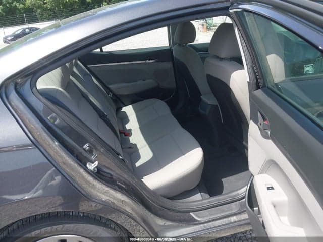 2020 HYUNDAI ELANTRA SE 8