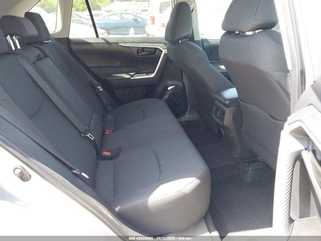 2025 TOYOTA RAV4 LE 8