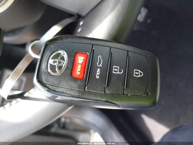 2026 TOYOTA CAMRY SE 11
