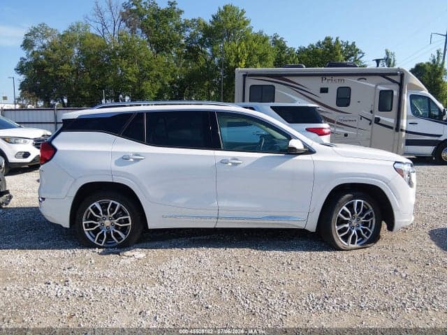 2022 GMC TERRAIN AWD DENALI 13