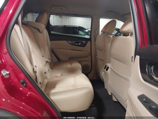 2017 NISSAN ROGUE S 8