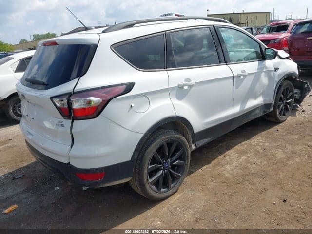 2017 FORD ESCAPE SE 4