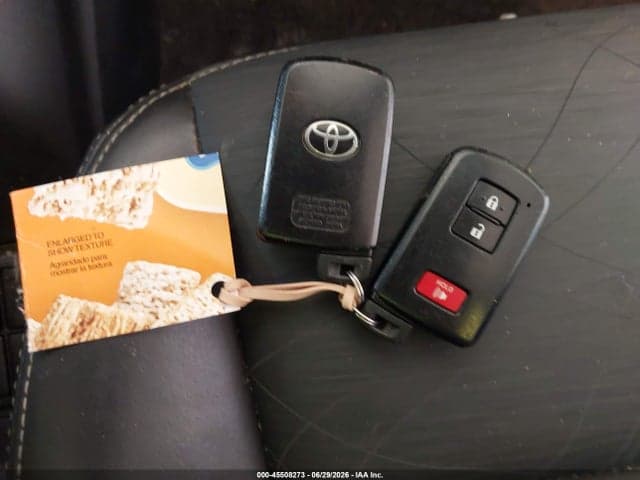 2017 TOYOTA PRIUS C TECHNOLOGY 11