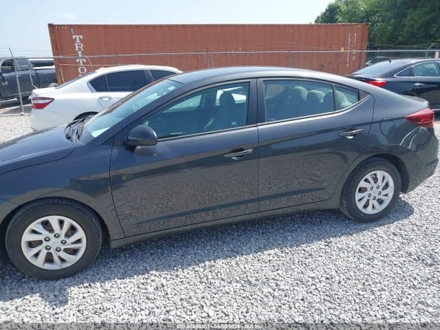 2020 HYUNDAI ELANTRA SE 12