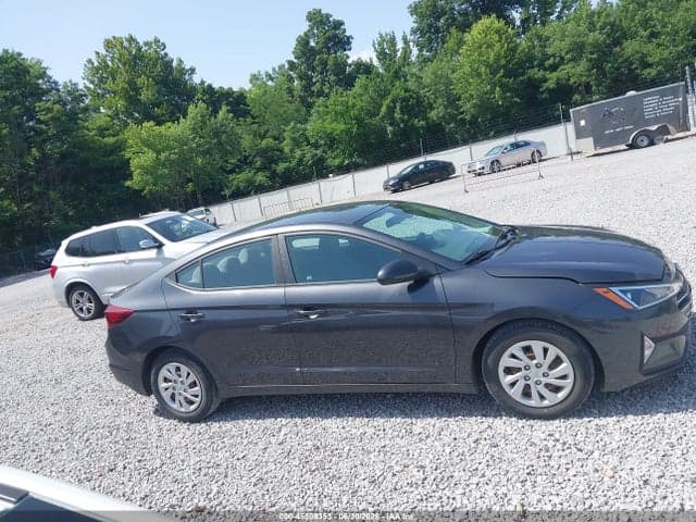 2020 HYUNDAI ELANTRA SE 15
