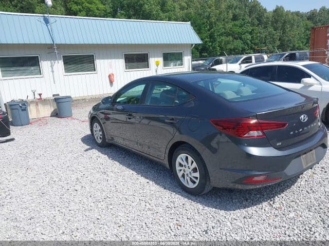 2020 HYUNDAI ELANTRA SE 3