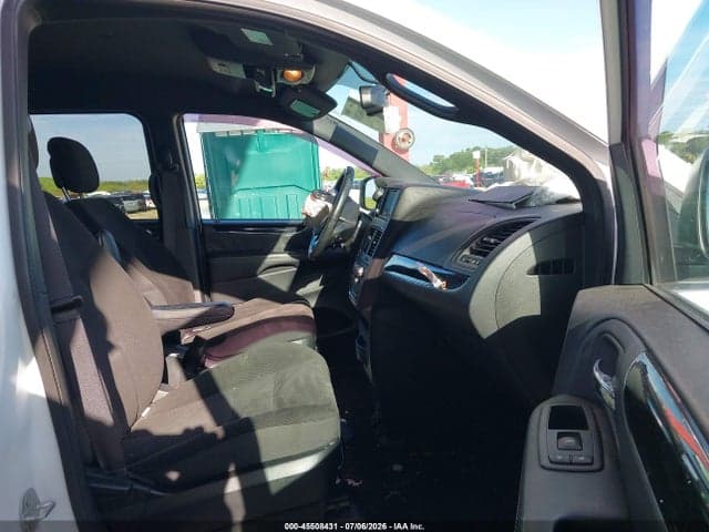 2017 DODGE GRAND CARAVAN SE PLUS 5