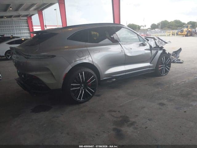 2023 ASTON MARTIN DBX 707 4
