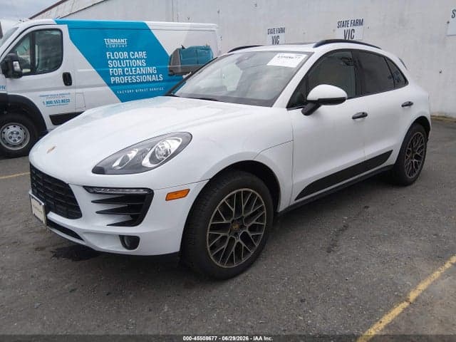 2018 PORSCHE MACAN 2
