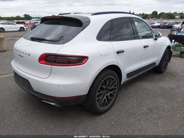 2018 PORSCHE MACAN 4