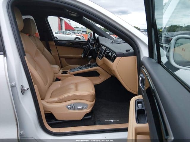 2018 PORSCHE MACAN 5
