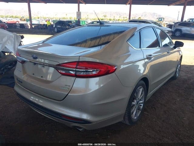 2017 FORD FUSION SE 4