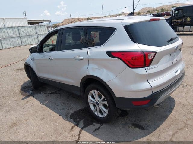 2019 FORD ESCAPE SE 3