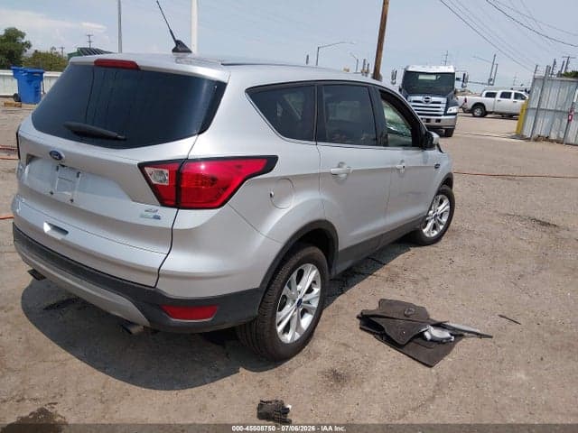 2019 FORD ESCAPE SE 4