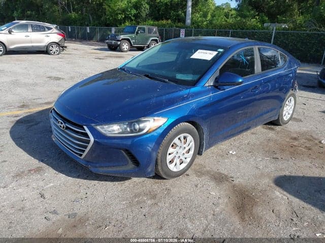 2018 HYUNDAI ELANTRA SE 2