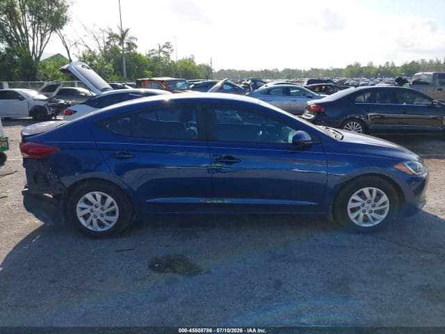 2018 HYUNDAI ELANTRA SE 13
