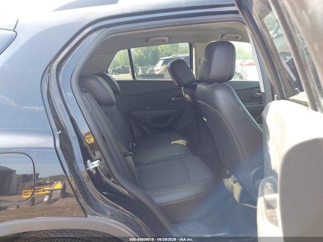 2019 CHEVROLET TRAX LT 8