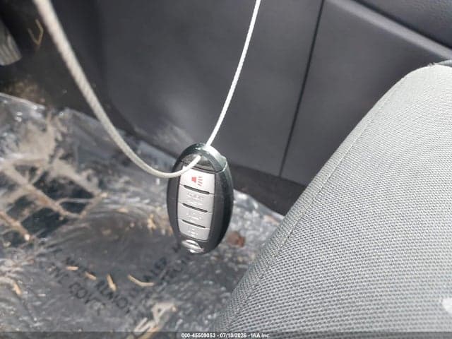 2021 NISSAN VERSA SV XTRONIC CVT 11