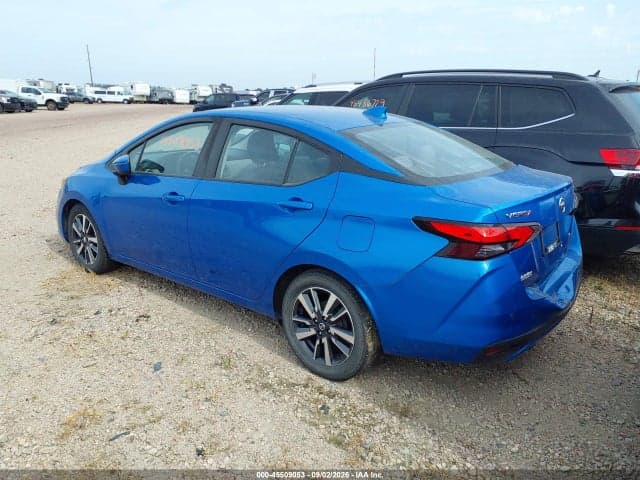 2021 NISSAN VERSA SV XTRONIC CVT 3