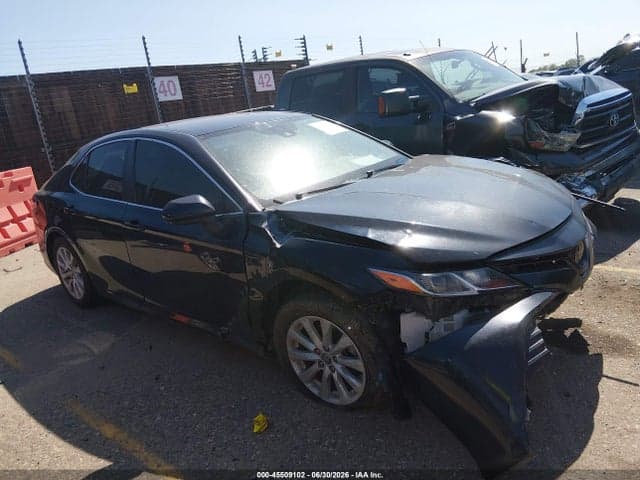 2019 TOYOTA CAMRY LE 13