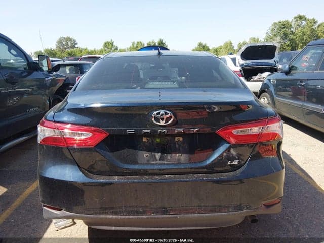 2019 TOYOTA CAMRY LE 16