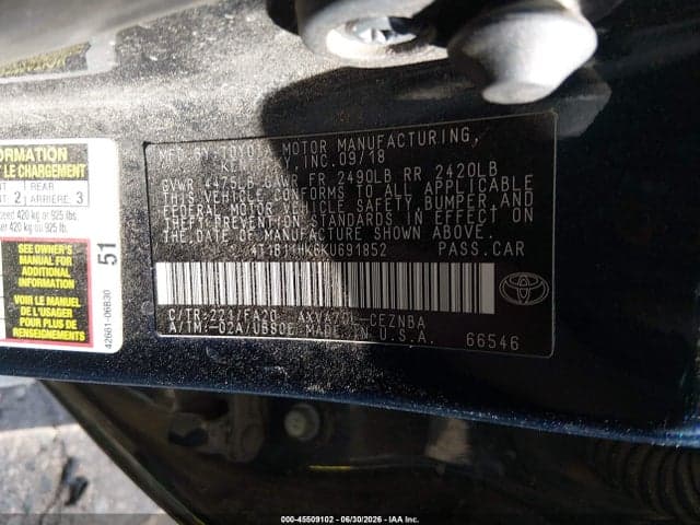 2019 TOYOTA CAMRY LE 9