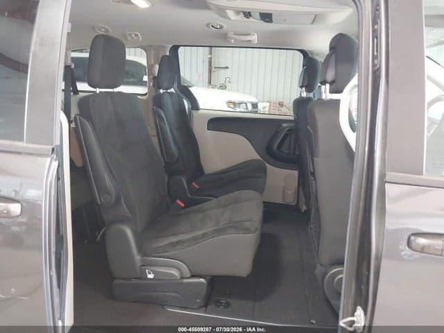 2017 DODGE GRAND CARAVAN SE 8