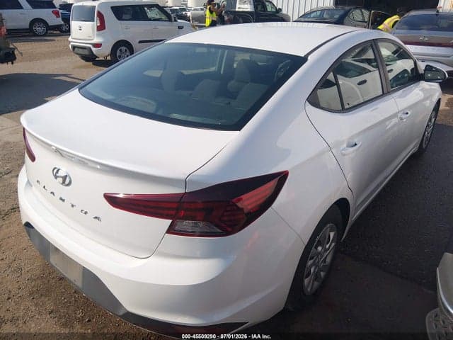 2020 HYUNDAI ELANTRA SE 4