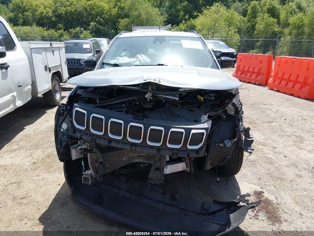 2022 JEEP COMPASS LATITUDE 4X4 11