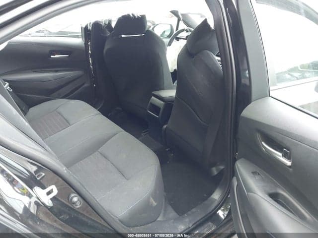 2020 TOYOTA COROLLA SE 8