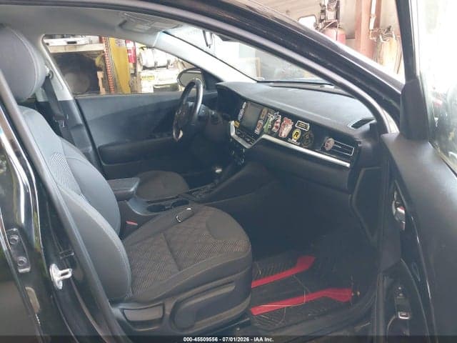 2020 KIA NIRO LXS 5