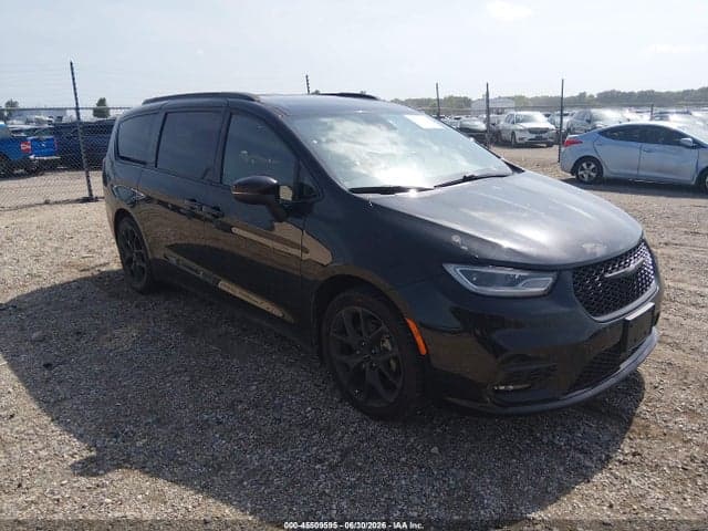 2023 CHRYSLER PACIFICA TOURING L 1