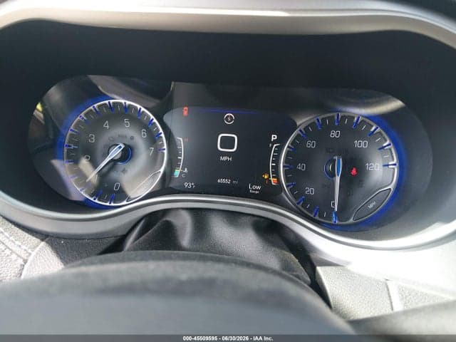 2023 CHRYSLER PACIFICA TOURING L 7