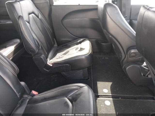 2023 CHRYSLER PACIFICA TOURING L 8