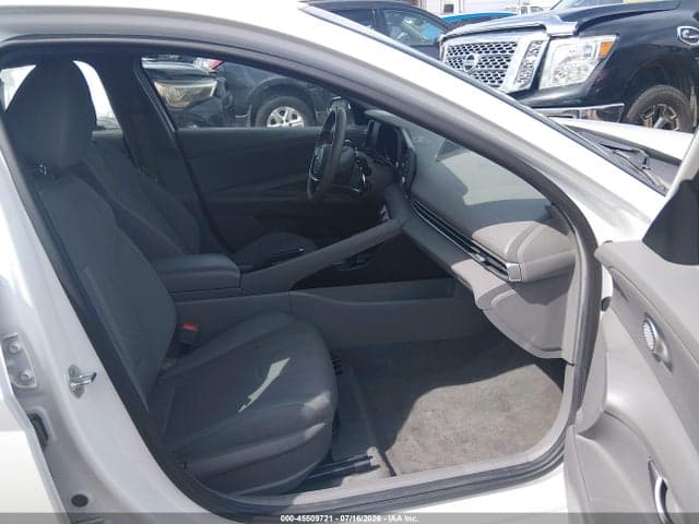 2021 HYUNDAI ELANTRA SE 5