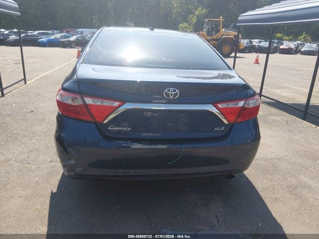 2017 TOYOTA CAMRY XLE 16