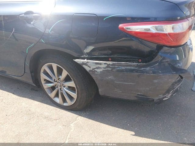 2017 TOYOTA CAMRY XLE 6