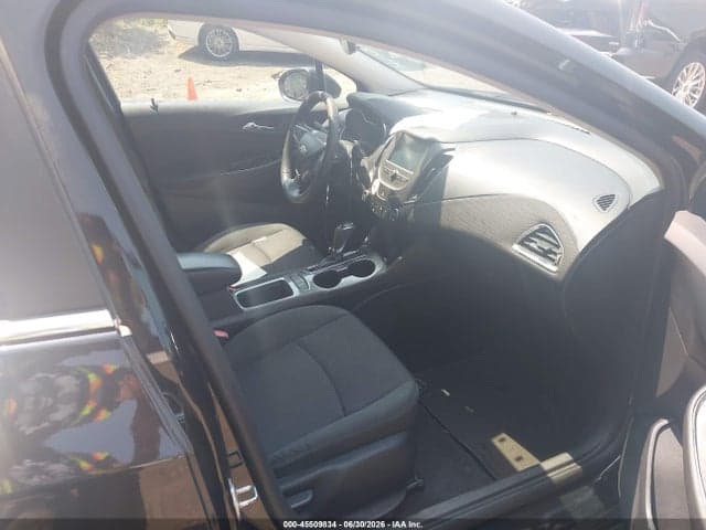 2017 CHEVROLET CRUZE LT AUTO 5