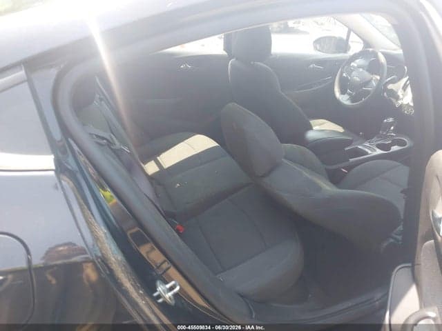 2017 CHEVROLET CRUZE LT AUTO 8