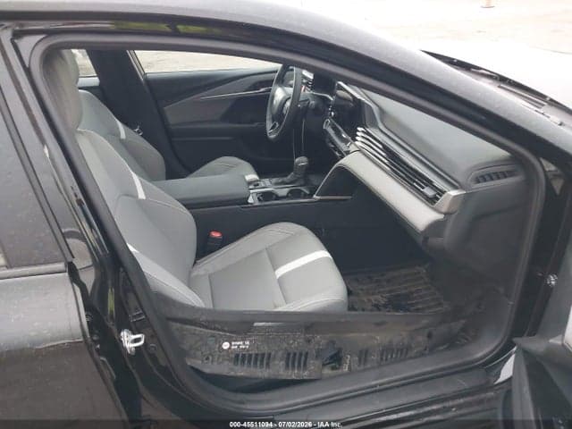 2026 TOYOTA CAMRY SE 5